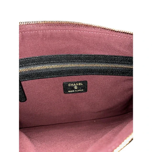 Chanel REV Black Caviar Gold Classic Quilted CC Zipper Pouch O Case Medium Bag - Picture 12 of 12